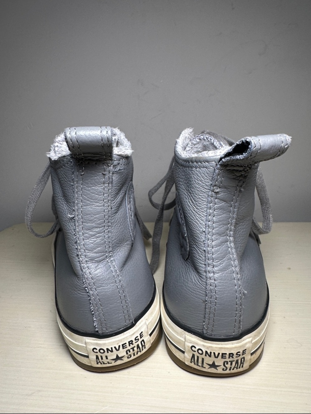 Converse leather Gray High-Top Sneakers with Faux Fur Lining - Picture 3 of 9